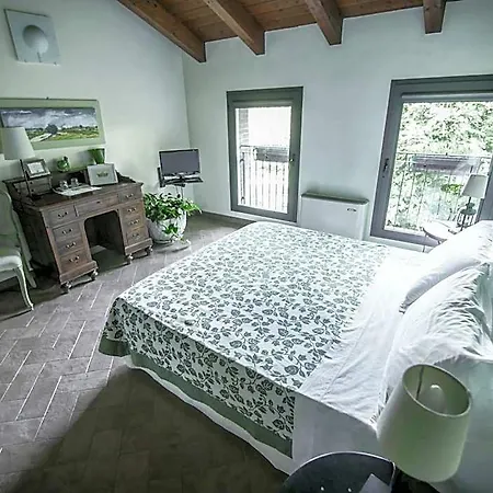 Bed & Breakfast Quattrocolli 3*