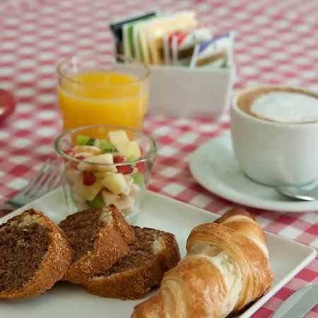 فندق مبيت وإفطار Quattrocolli