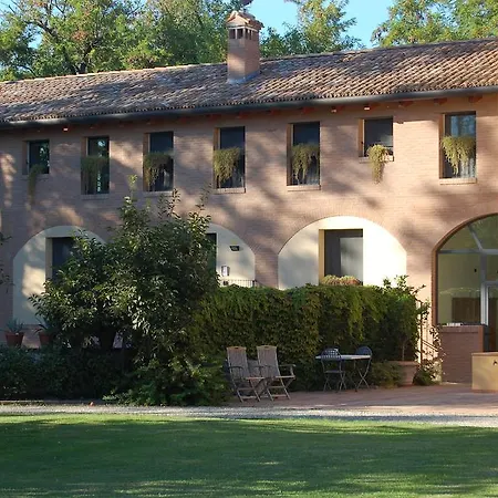 Quattrocolli 3* Quattro Castella