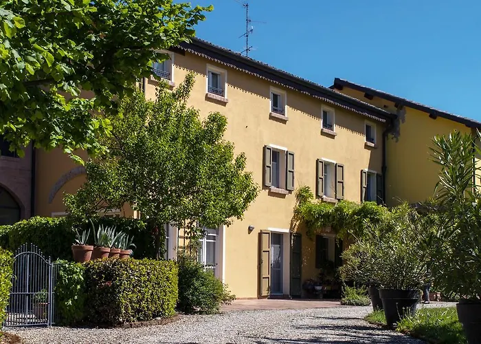 Quattrocolli Bed & Breakfast 3*